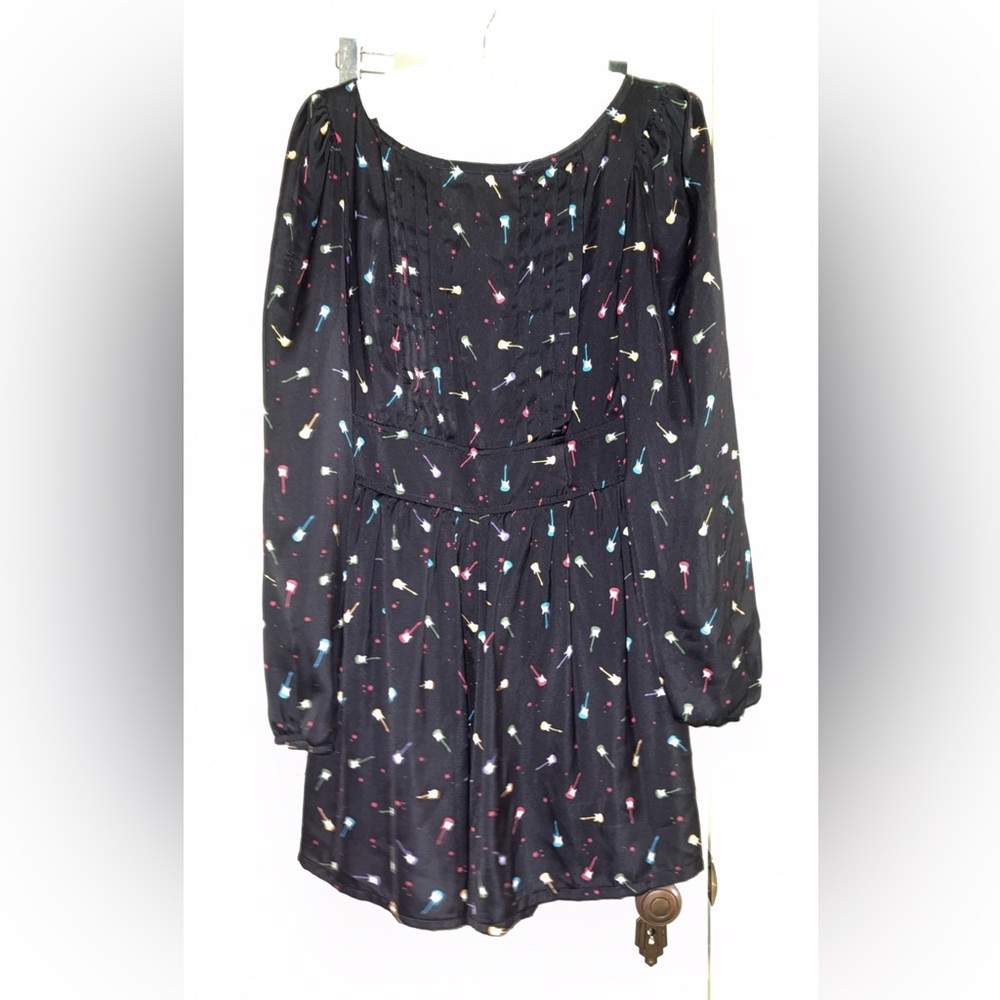 Elegant Black Patterned Dress